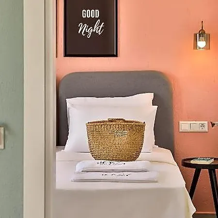 Joyy Hotel 4*